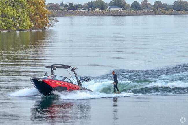 Water sports on the Columbia River offer fun outdoor adventures near Finley.