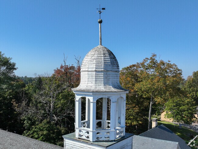 York Harbor boasts a rich heritage as one of America’s earliest English settlements.