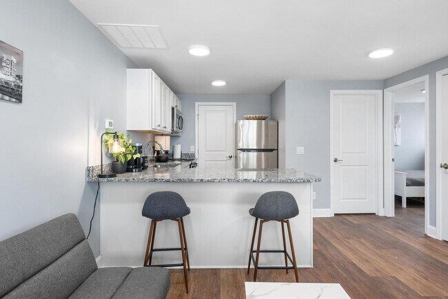 Riverview Apartments Located Near OSU Campus, Columbus, OH 43202 - photo 4