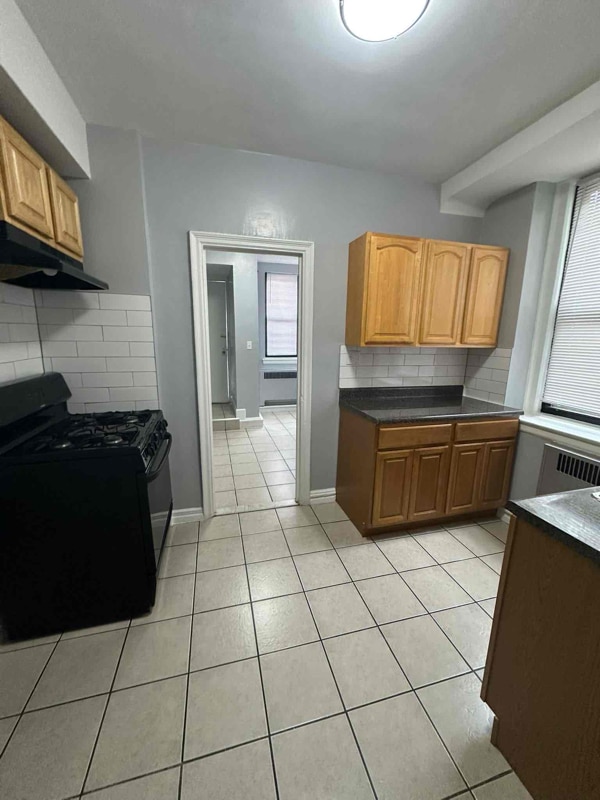 29 S Munn Ave, East Orange, NJ 07018