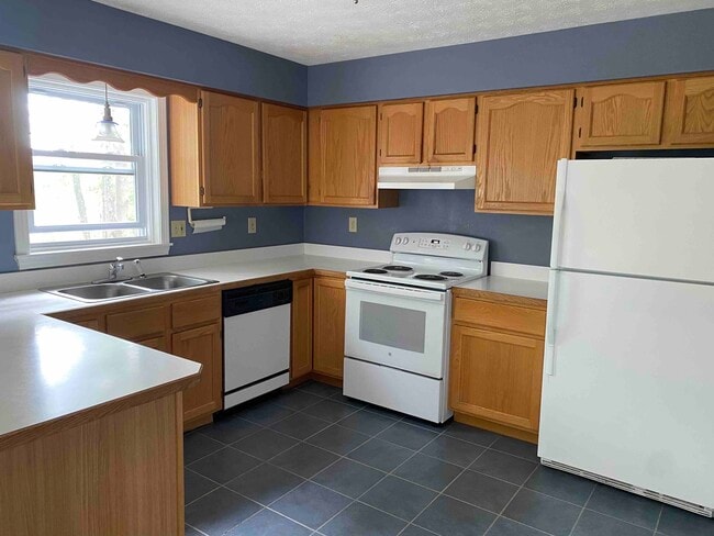 Spacious kitchen