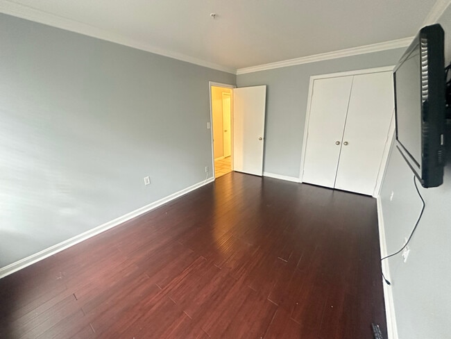 814 Hr Dr SE, Washington, DC 20032 - photo 5