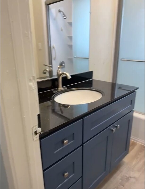 504 N Stanislaus St, Stockton, CA 95202 - photo 2