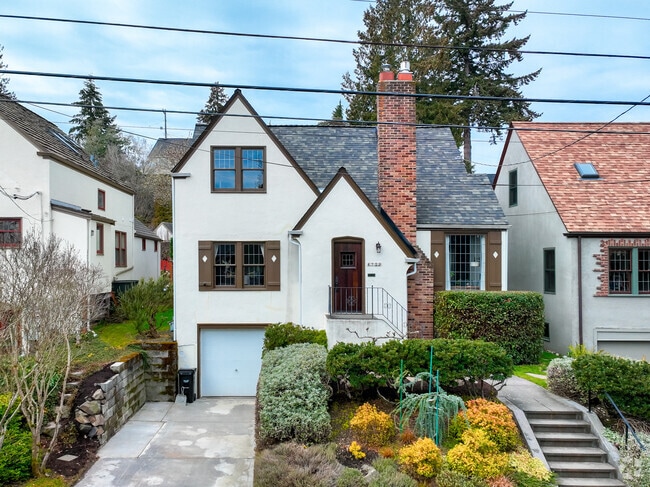 Average home in Seward Park.