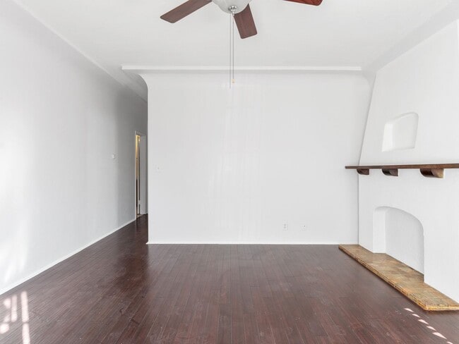 432 Walnut Ave unit 440, Long Beach, CA 90802 - photo 2