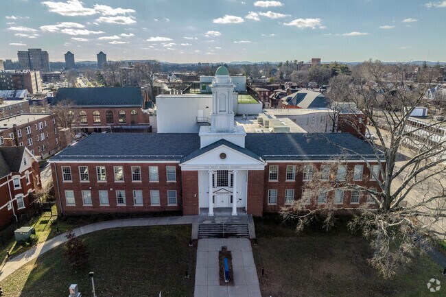 Pre-K through fifth grade attend students in West Middle School.