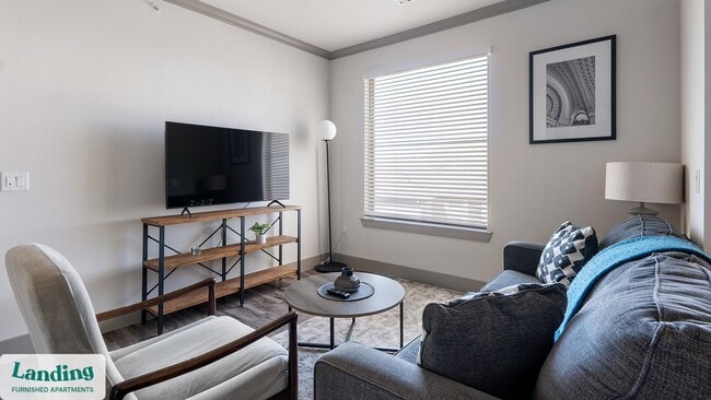 12500 Shadowglen Trace unit 8307, Manor, TX 78653 - photo 3