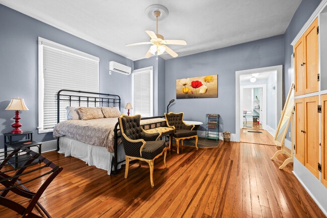 715 SE 2nd Ave unit ID1359135P, Gainesville, FL 32601 - photo 3