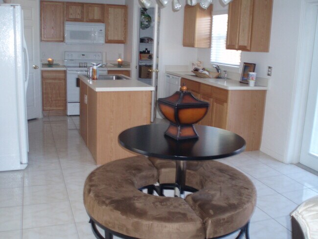 981 SW Mcelroy Ave, Port Saint Lucie, FL 34953 - photo 6