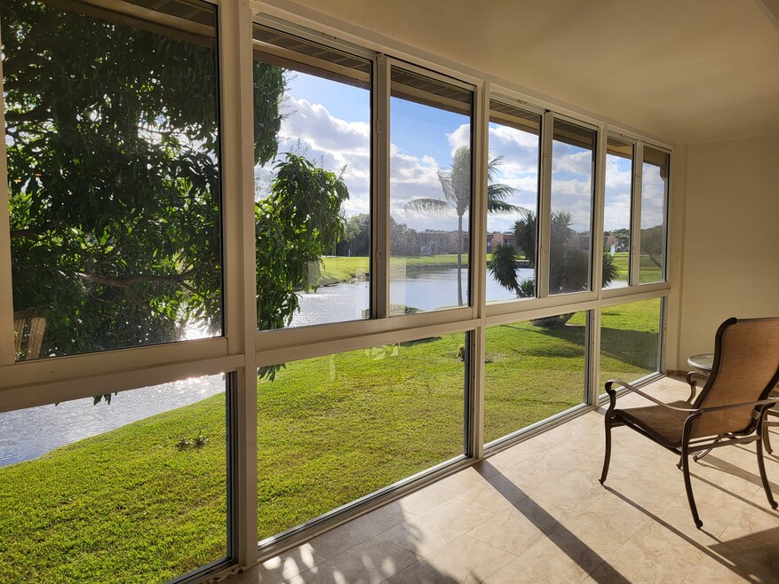 129 Piedmont C unit Kings Point, Delray Beach, FL 33484 - photo 1