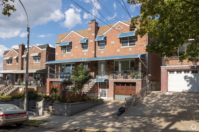 There are rows of semi-attached colonial homes in Wakefield.