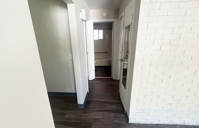 331 Shiloh St unit 331-03, Cincinnati, OH 45220 - photo 6