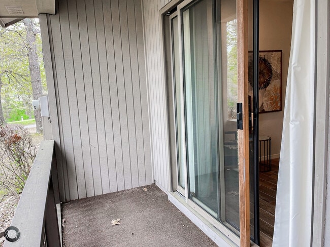 30 Lunsford Ln unit ID1241312P, Bella Vista, AR 72714 - photo 2