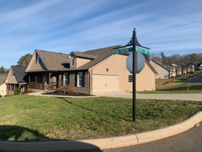 3601 Meredith Lynn Way, Knoxville, TN 37924 - photo 2