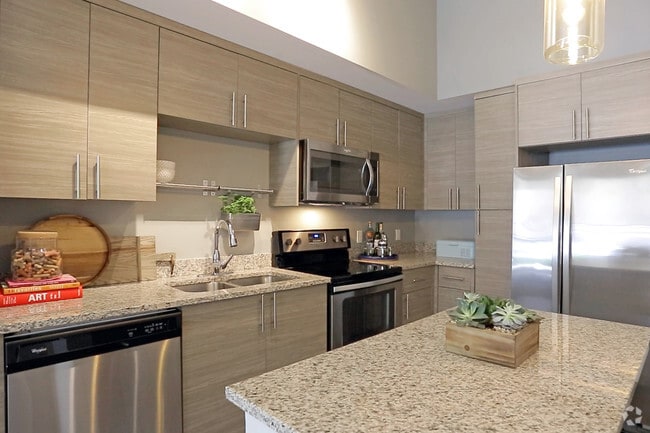 The Queue, Fort Lauderdale, FL 33316 - photo 5