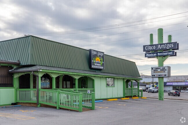 Cinco Amigos offers traditional Mexican cuisine to the residents of Cookeville.