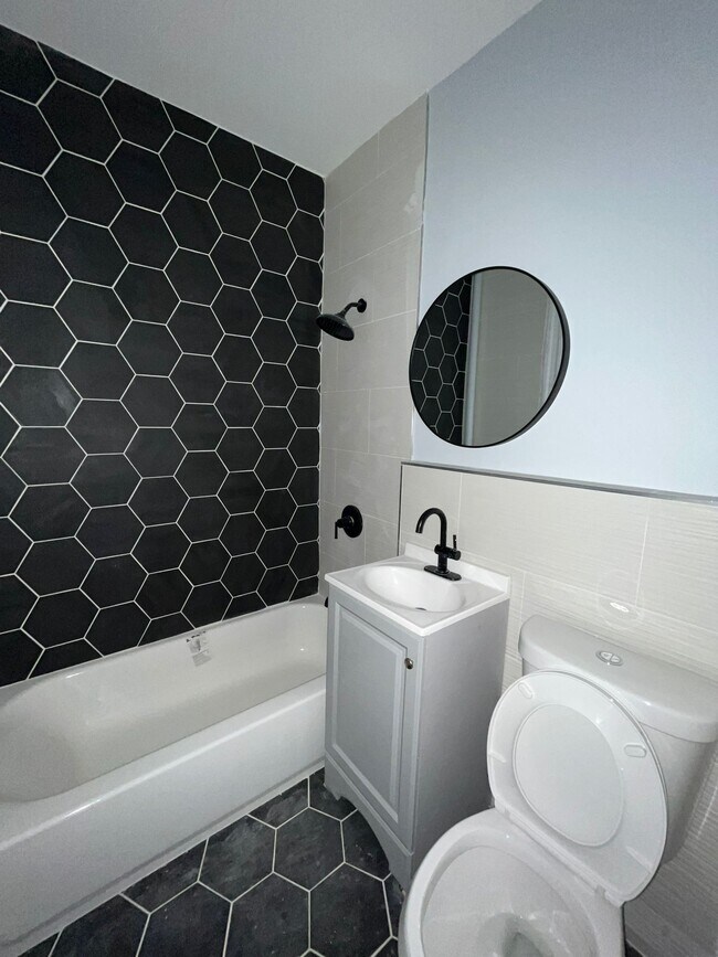 311 64th St unit 4, West New York, NJ 07093 - photo 4