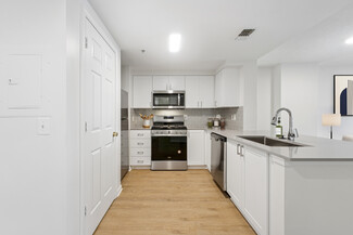 1320 N Veitch St, Arlington, VA 22201