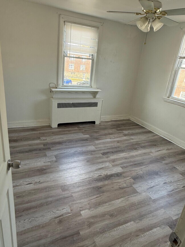 7240 Gillespie St Unit 2FL, Philadelphia, PA 19135