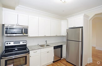 9201 Kennedy Blvd, North Bergen, NJ 07047