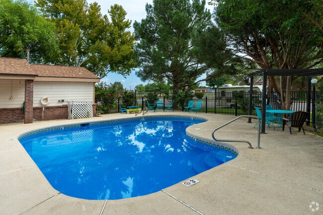 Mesa Verde - FREE Utilities, Roswell, NM 88203 - photo 4