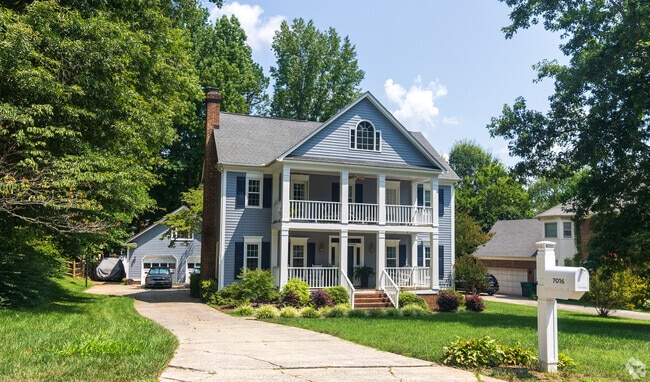 Southern style and charm is showcased extraordinarily by the homes of Hickory Grove.