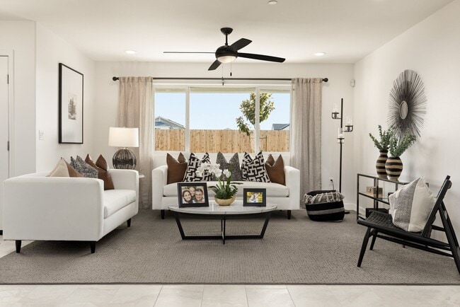 1299 N Wellington St, Porterville, CA 93257 - photo 4