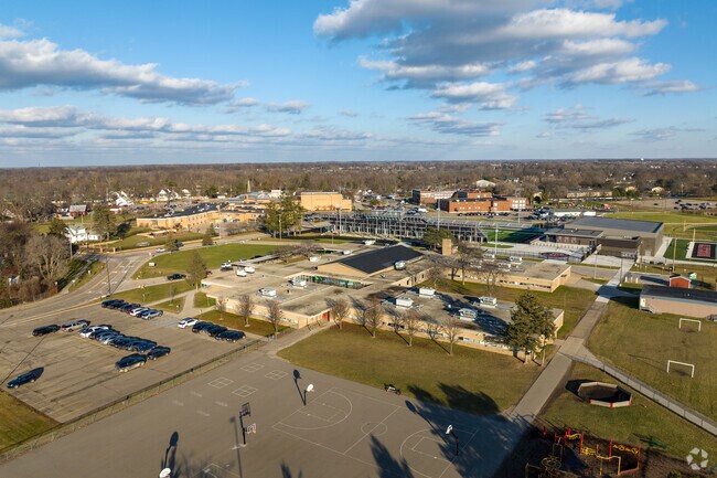 Brendel Elementary School serves students in grades K through 5.