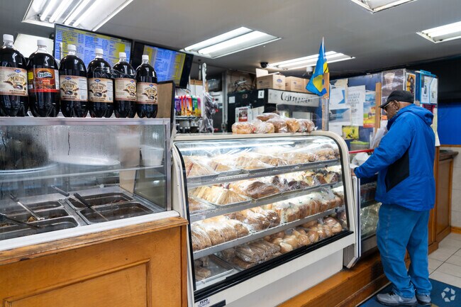 Culpepper's is a Caribbean restaurant in Prospect Lefferts Garden.