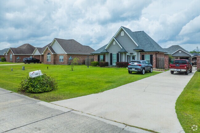 New Traditional-style houses are becoming more popular in Bayou Blue and offer a clean and appealing look.