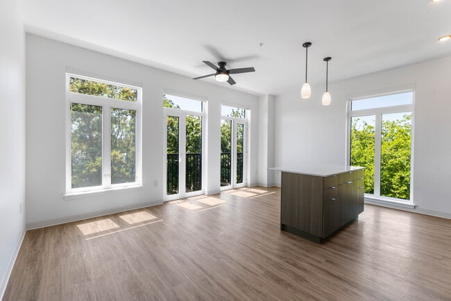 The Hub at 629, Lacey, WA 98503 - photo 2