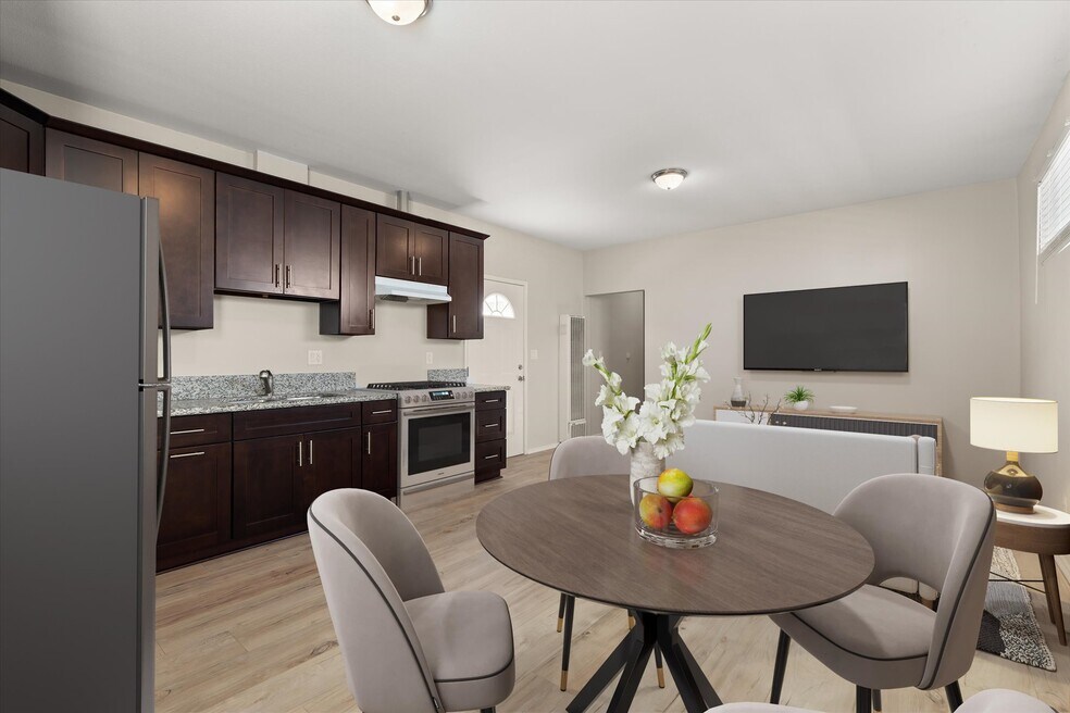 2907 E Sawyer St unit A, Long Beach, CA 90805 - photo 1