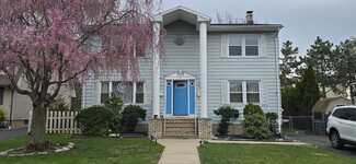 76 Renaissance Dr Unit 2nd Floor, Clifton, NJ 07013