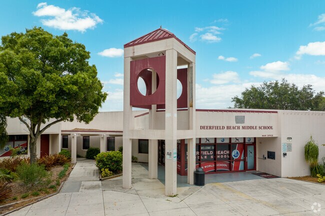 Entrance to Deerfield Beach Middle School.