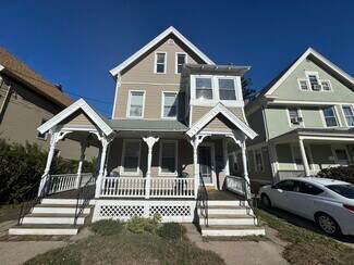 103 Center St, West Haven, CT 06516