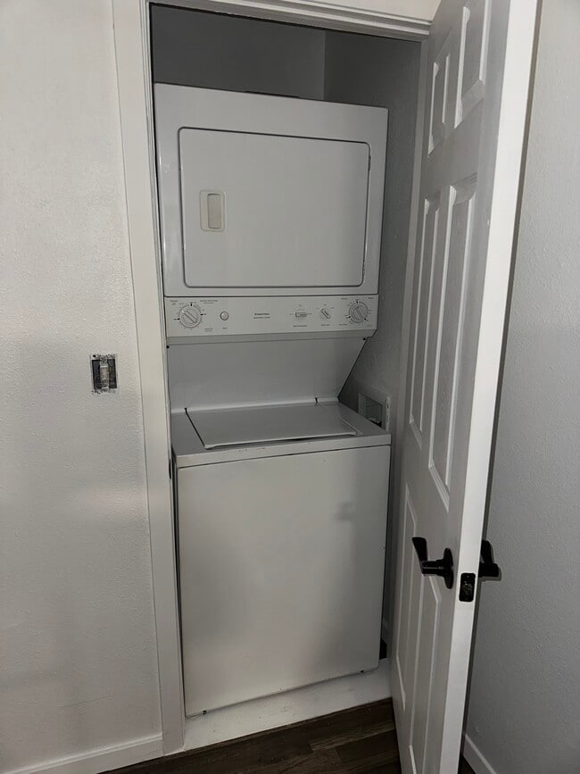 1705 NW 48th St, Lawton, OK 73505 - photo 5