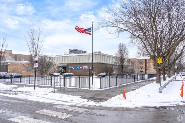 Dirksen Elementary School has an average teacher to student ratio of 16 to 1.