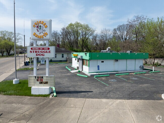 Miami Chapel residents can enjoy a fine chicken meal at Chicken Krikets.