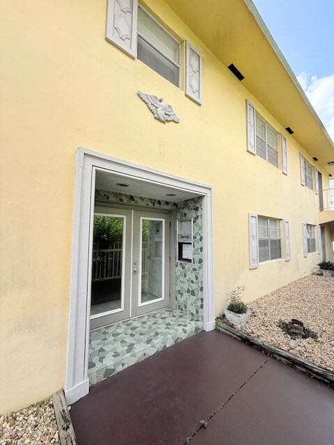 1020 N 18th Ct Unit 201, Hollywood, FL 33020