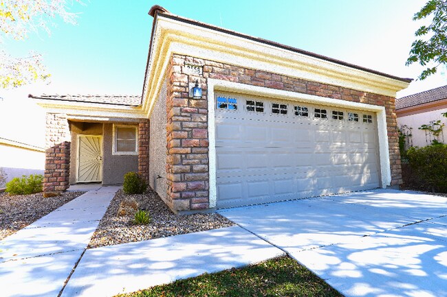 2558 Divine Sky Dr, Henderson, NV 89044 - photo 2