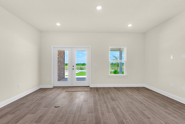 3993 Watergate Dr, Milton, FL 32583 - photo 5