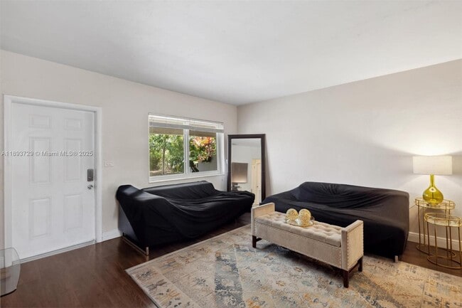 11105 NE 9th Ave, Biscayne Park, FL 33161 - photo 3