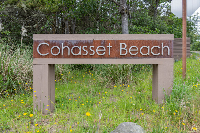 Cohassett Beach offers rural costal living with easy access to Westport and the area.
