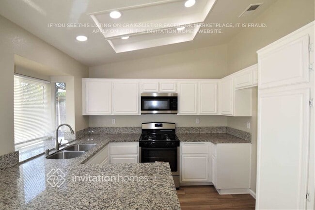 1474 Marymount St, Riverside, CA 92501 - photo 6