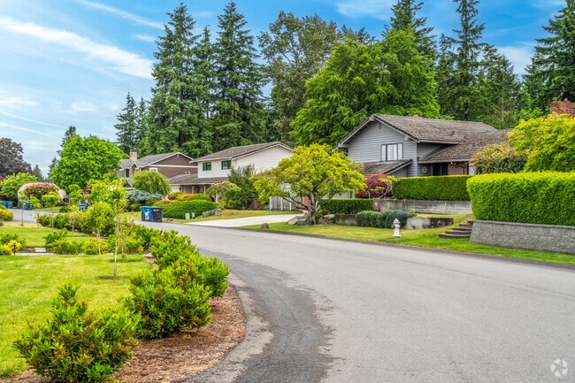 Parkwest's streets are lined with gorgeous homes for families.