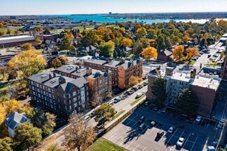 1130 Holcomb St, Detroit, MI 48214