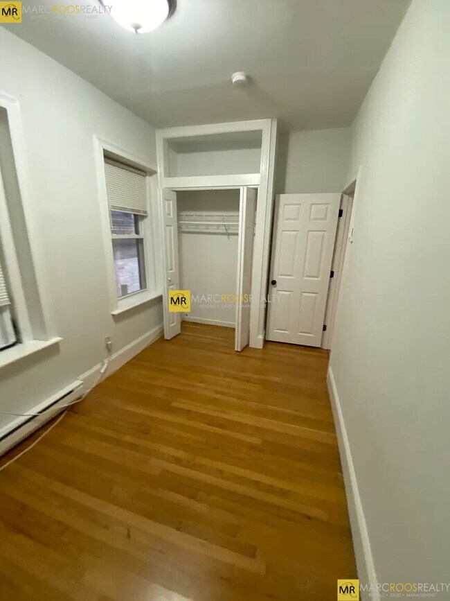 86 W Cedar St, Boston, MA 02114 - photo 7