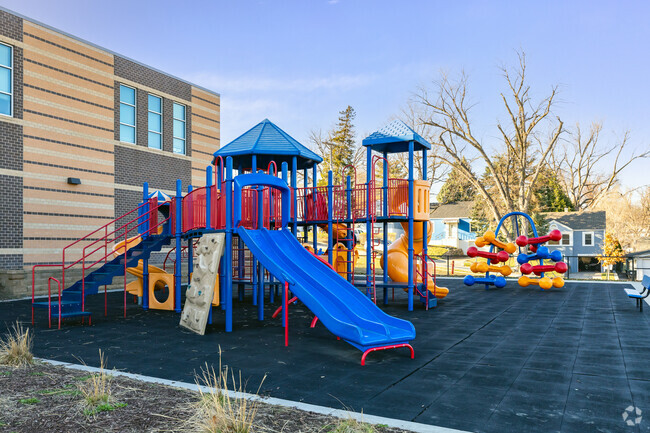 Belle Ryan Elementary has several playgrounds.