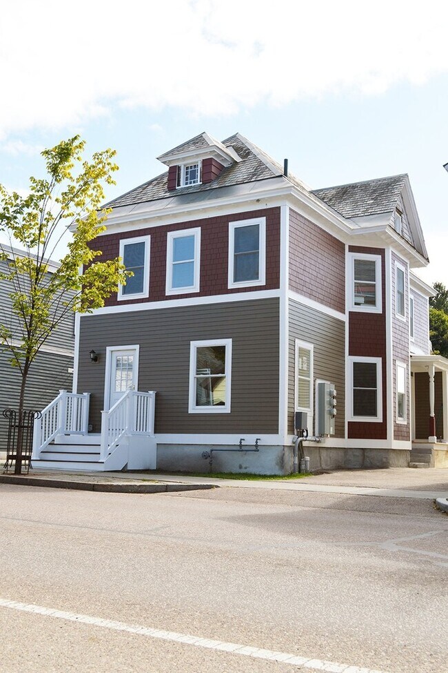 87 North St Unit 1, Burlington, VT 05401