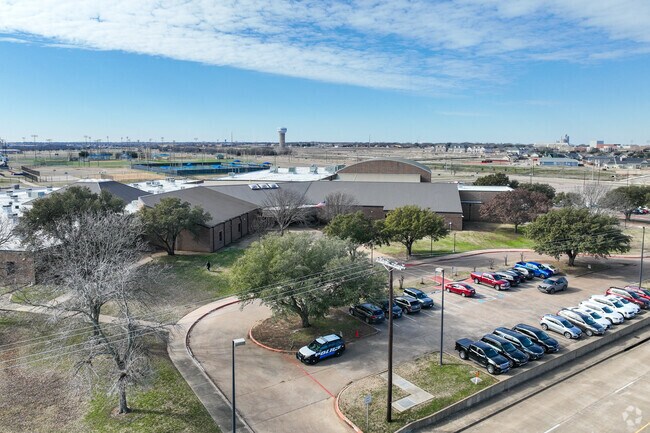 GreatSchools gives Frank Seale Middle School  a 14:1 student-to-teacher ratio.